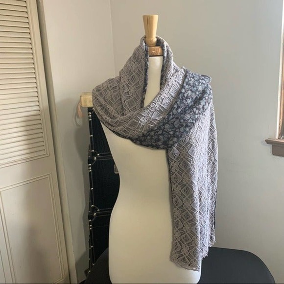 Unbranded. Navy Blue Granny Core Coastal Grandma Outdoors Lace/Floral Scarf - Picture 2 of 7